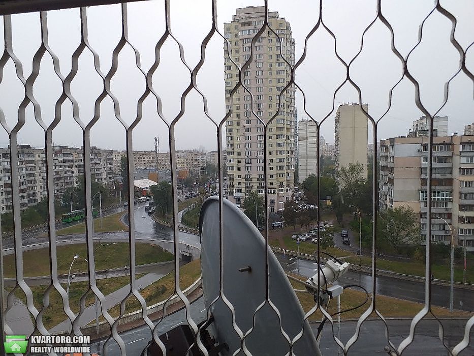 Sell 3-room apartment. Киев,  Героев Днепра — photo 3