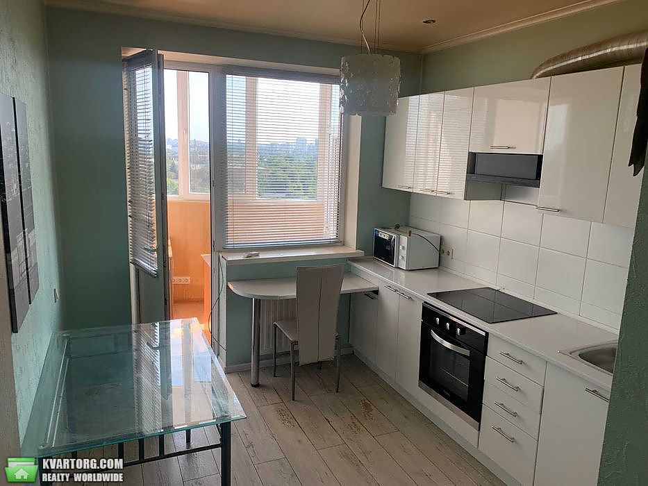 Sell 2-room apartment. Киев,  Автозаводская — photo 1