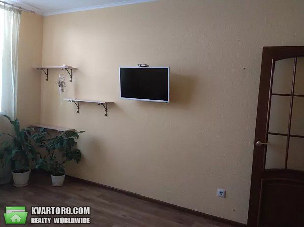 Rent out 1-room apartment. Киев, Семьи Кульженко — photo 3