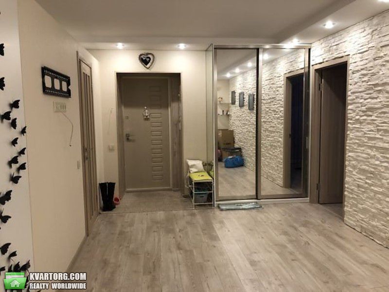 Sell 2-room apartment. Киев,  Жукова — photo 3