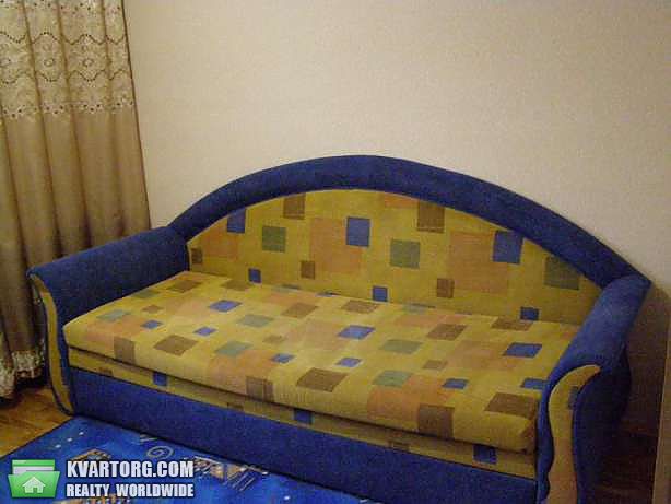 Rent out 3-room apartment. Киев,  Оболонская — photo 2