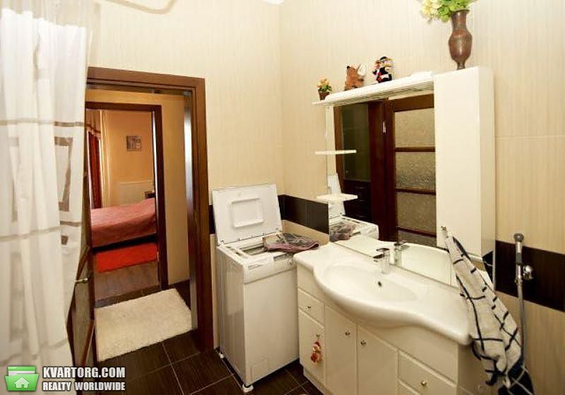 Rent out 2-room apartment. Киев,  Почайнинская — photo 7