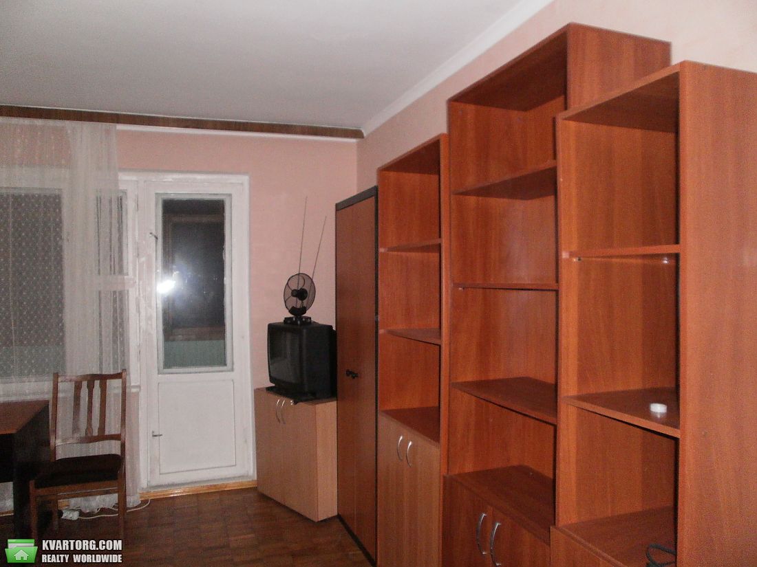 Rent out 1-room apartment. Киев,  Маяковского — photo 2