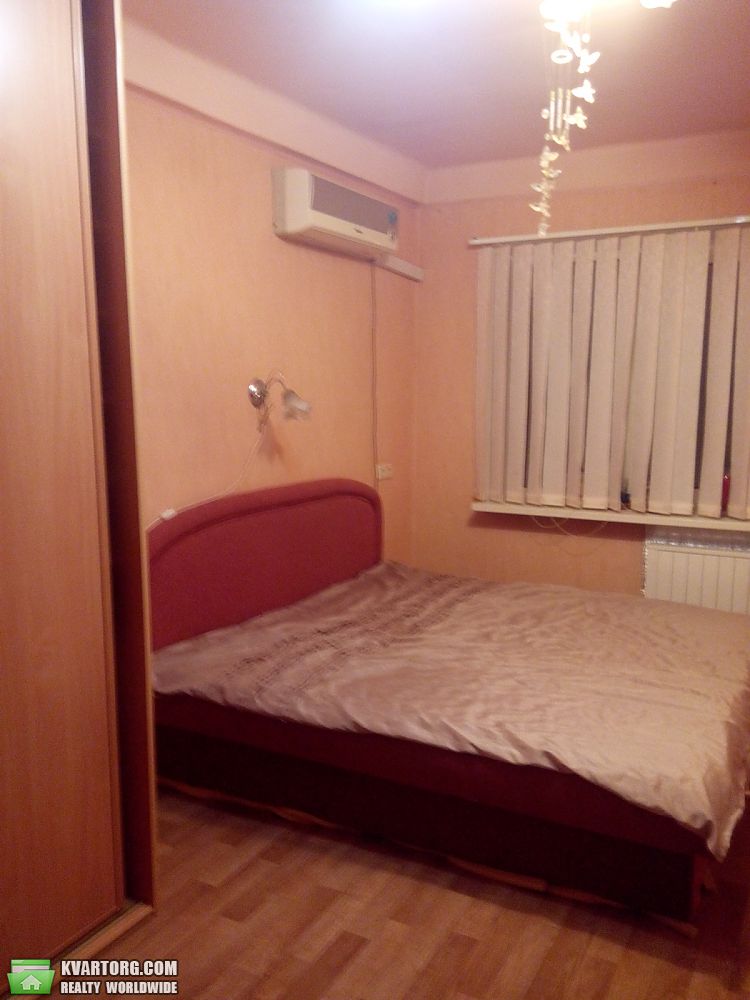 Rent out 2-room apartment. Киев,  Дарницкий бул — photo 2