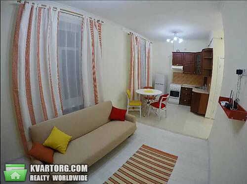 Rent out 1-room apartment. Киев,  Нагорная — photo 1