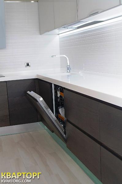Sell 3-room apartment. Киев,  Драгомирова — photo 4