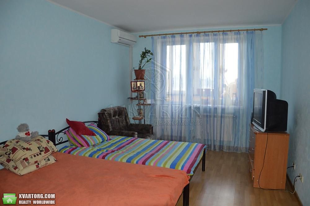 Sell 1-room apartment. Киев,  Бориспольская — photo 3