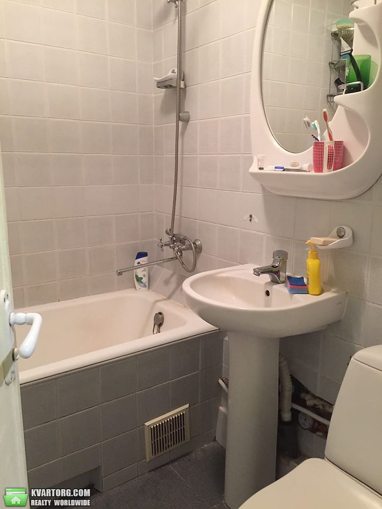 Rent out 2-room apartment. Киев,  Ереванская — photo 10