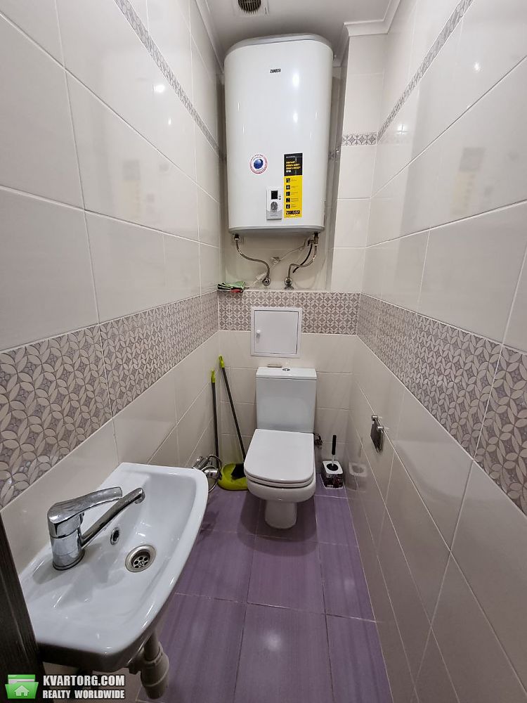 Rent out 2-room apartment. Киев, Бориспольская — photo 4