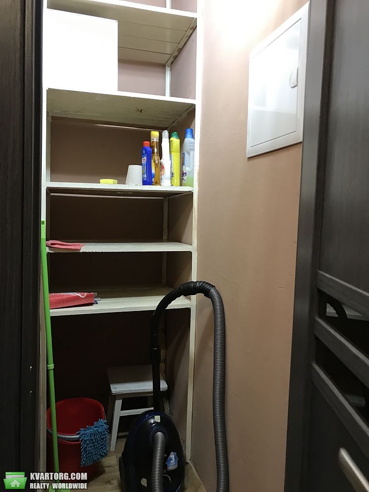 Rent out 1-room apartment. Киев, Вышгородская — photo 8