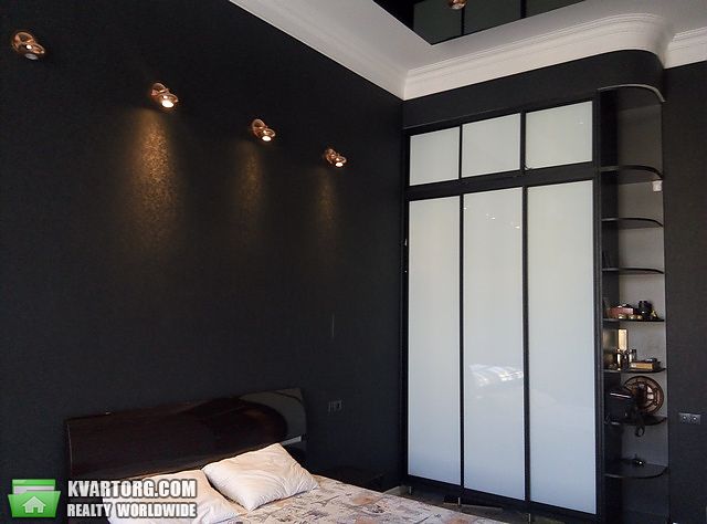 Sell 4-room apartment. Одесса,  Пушкинская — photo 1