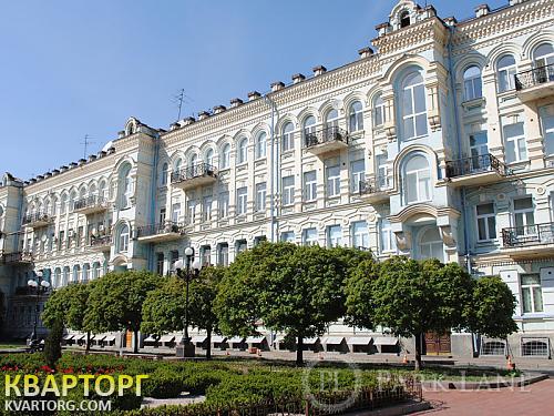 Sell 3-room apartment. Киев,  Владимирская — photo 1