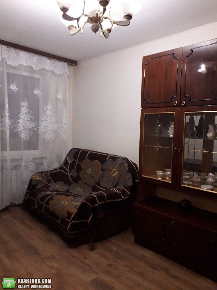 Rent out 1-room apartment. Киев,  Булгакова — photo 1