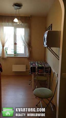 Rent out 2-room apartment. Киев,  Ревуцкого — photo 3