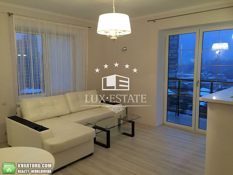 Rent out 2-room apartment. Киев,  Артема — photo 1