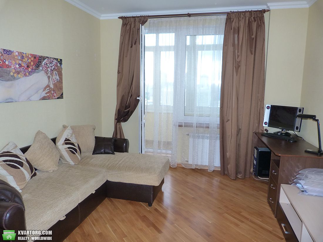 Rent out 3-room apartment. Киев,  Луначарского — photo 4