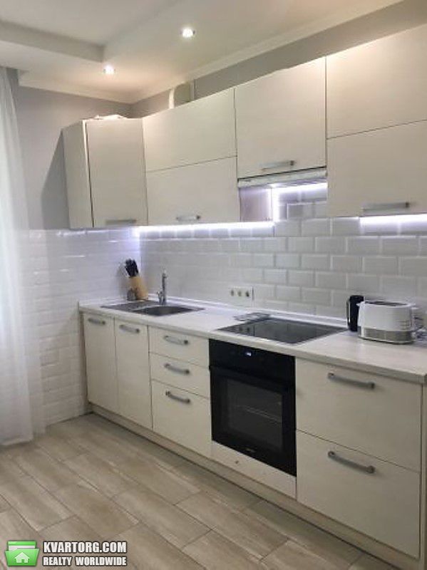 Sell 3-room apartment. Киев,  Милославская — photo 2