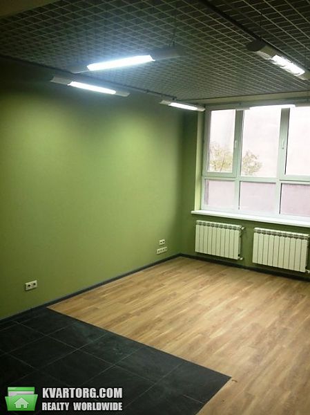 Rent out office. Киев, ул. Соломенская — photo 1