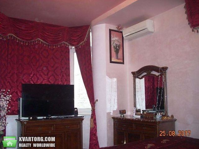 Sell 3-room apartment. Киев,  Урловская — photo 1