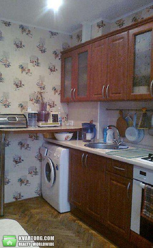 Sell 3-room apartment. Киев,  Радунская — photo 1