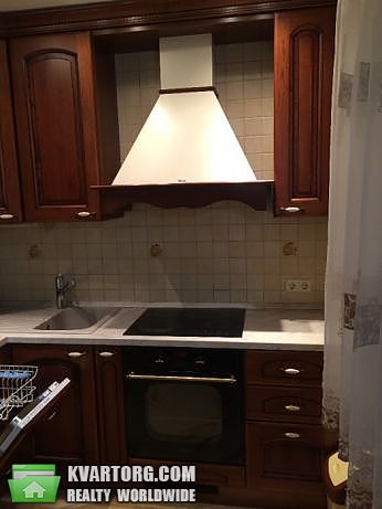 Rent out 3-room apartment. Киев,  Крейсера Авроры — photo 5