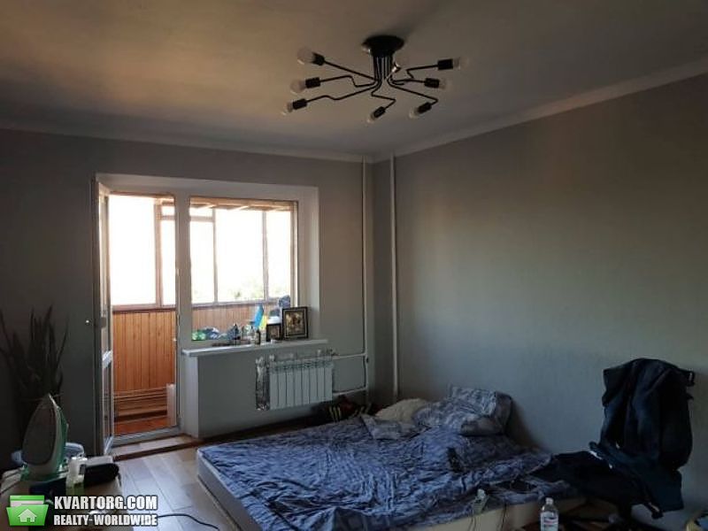 Sell 3-room apartment. Киев,  Миропольская — photo 4
