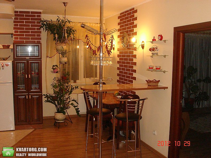 Rent out 2-room apartment. Киев,  Курская — photo 9