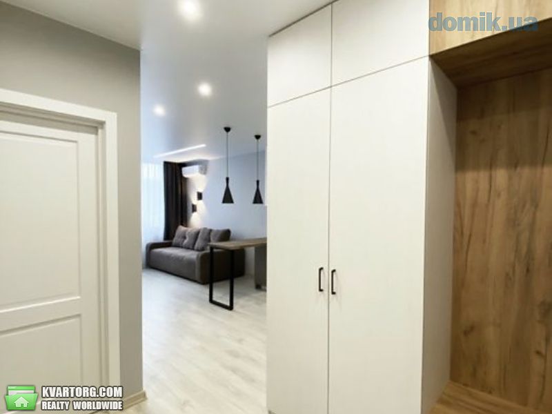 Rent out 1-room apartment. Киев, Евгения Сверстюка — photo 4