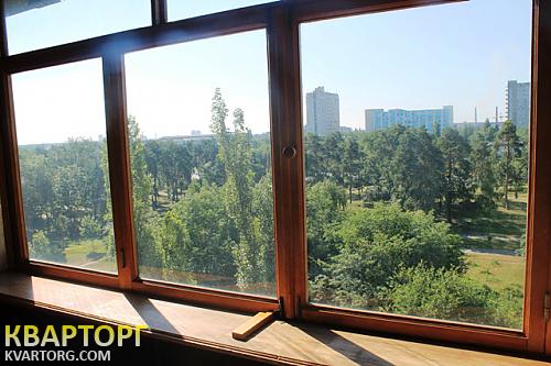 Rent out 2-room apartment. Киев,  Киото — photo 1
