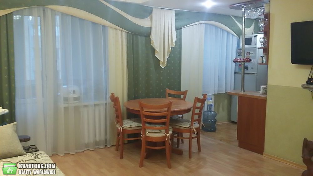 Sell 2-room apartment. Киев, Кирилловская — photo 4