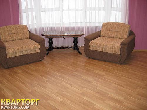Rent out 3-room apartment. Киев,  Героев Обороны — photo 9
