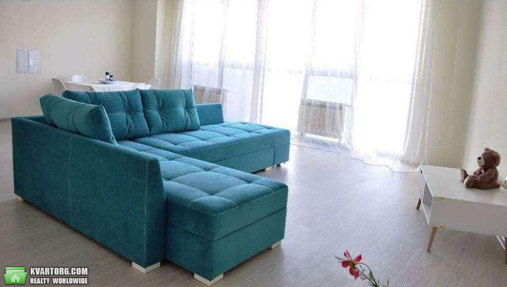 Rent out 2-room apartment. Киев, Деловая — photo 2