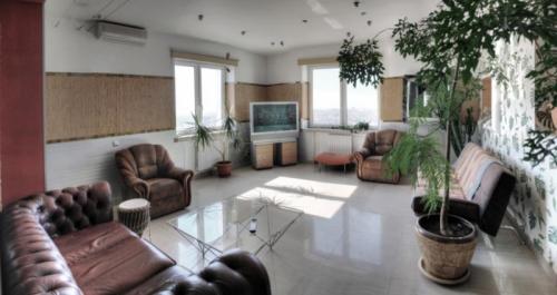Rent out 3-room apartment. Одесса, Лидирсовский пер — photo 2