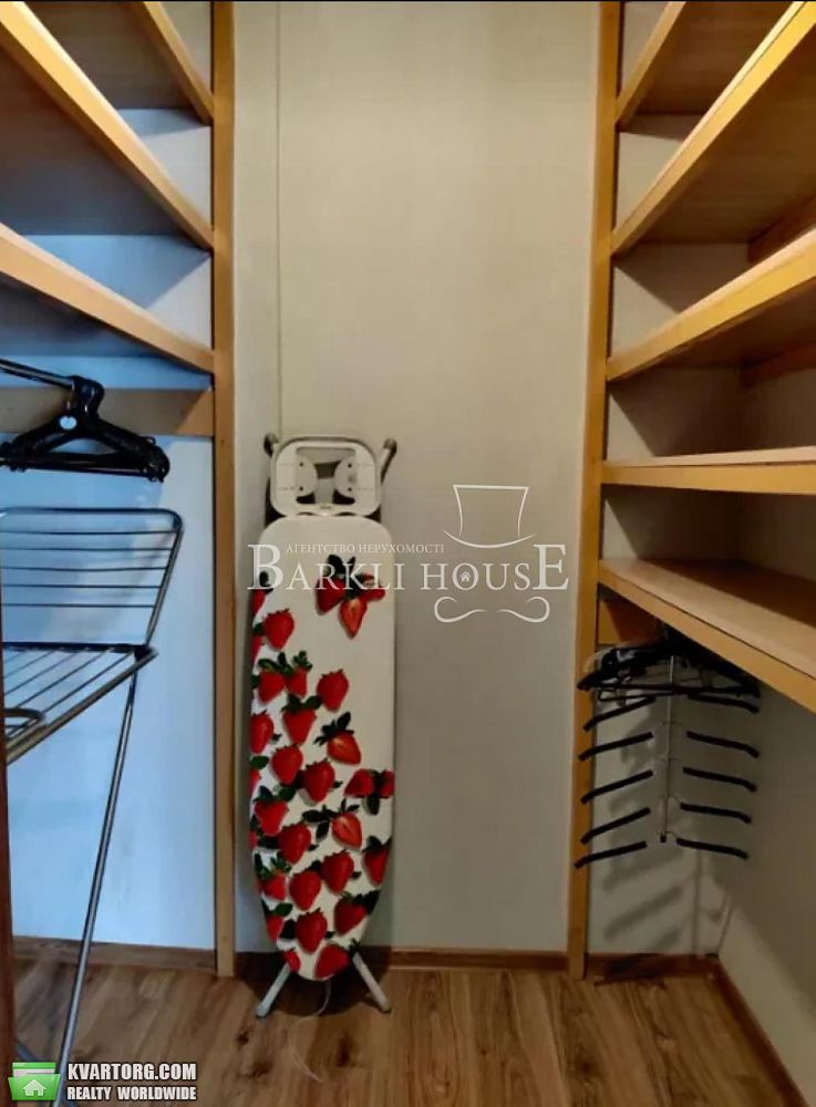 Rent out 3-room apartment. Киев, Дегтярная — photo 6