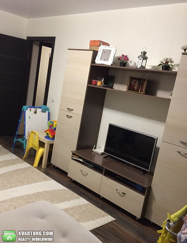 Sell 3-room apartment. Киев,  Харьковское шоссе — photo 1