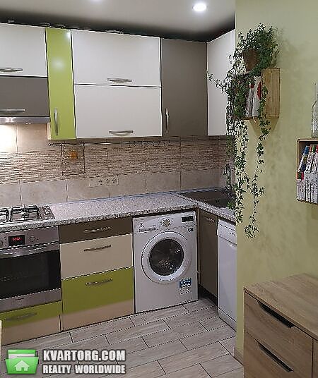 Sell 4-room apartment. Киев,  Героев Днепра — photo 1