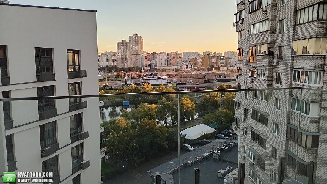 Rent out 2-room apartment. Киев, Драгомирова — photo 1