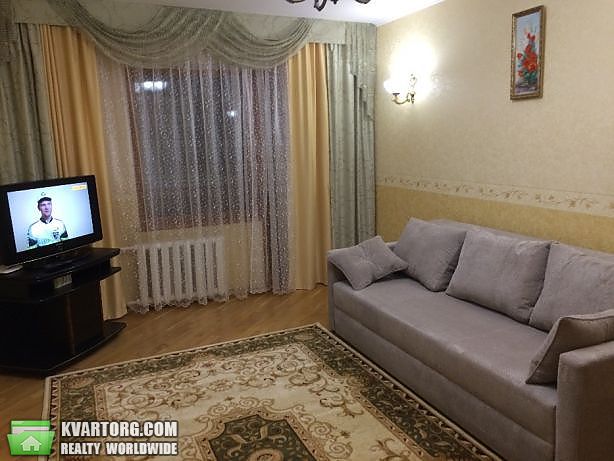 Rent out 3-room apartment. Киев,  Крейсера Авроры — photo 3