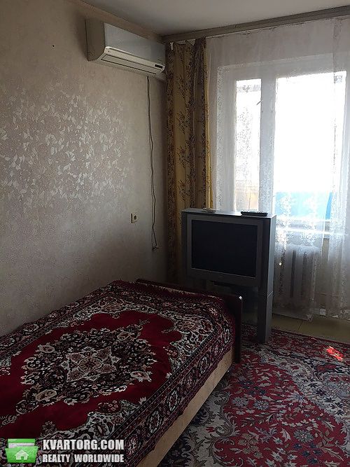 Sell 1-room apartment. Киев,  Миропольская — photo 4