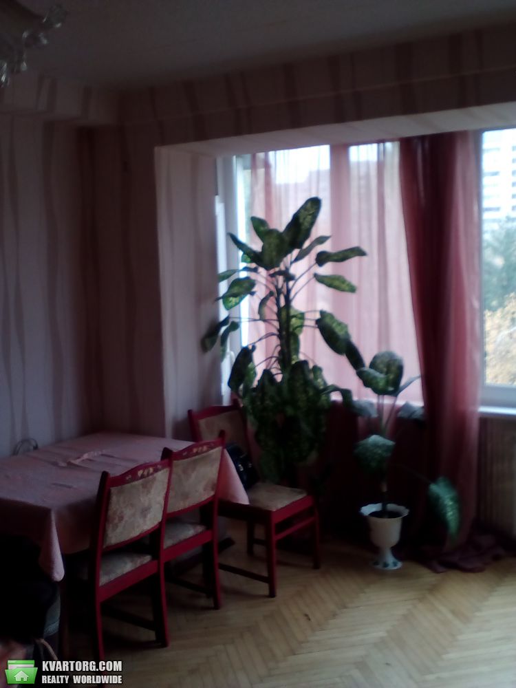 Rent out 2-room apartment. Киев,  Королева — photo 3