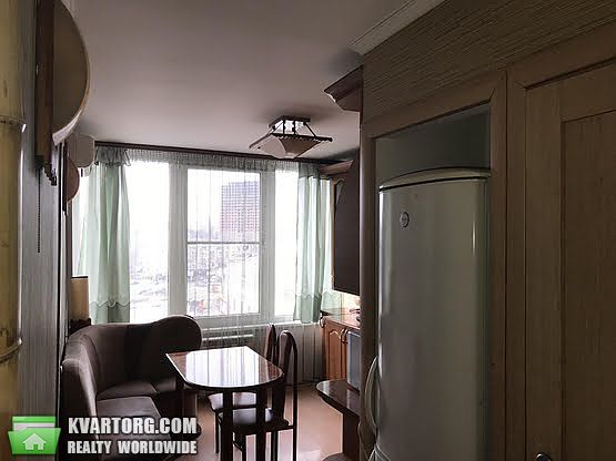Rent out 2-room apartment. Киев,  Дмитриевская — photo 2