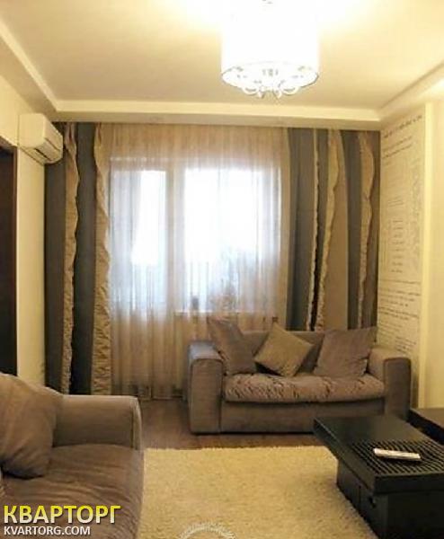 Sell 3-room apartment. Киев,  Урловская — photo 1