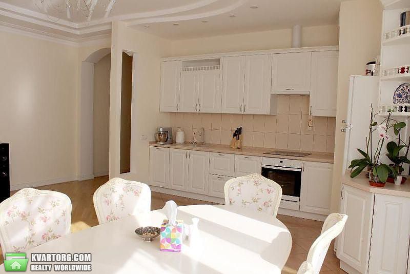 Rent out 3-room apartment. Киев,  Полтавская — photo 1