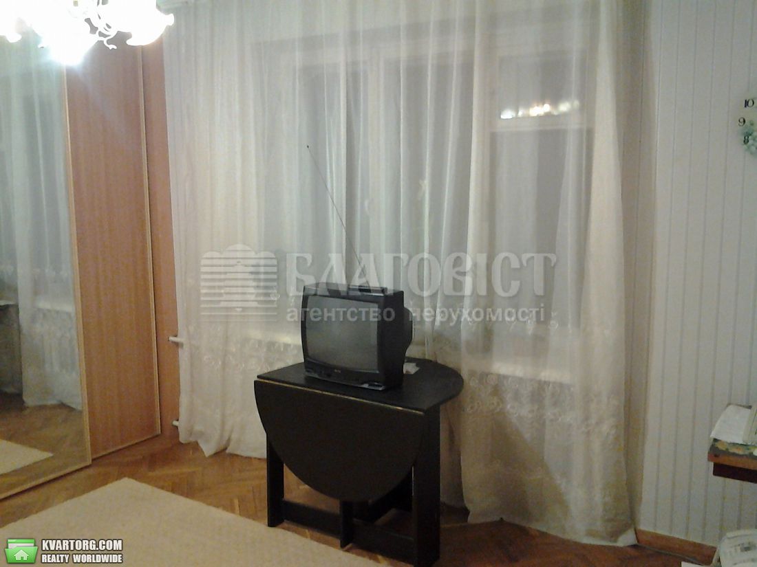 Rent out 3-room apartment. Киев,  Леси Украинки бул — photo 1