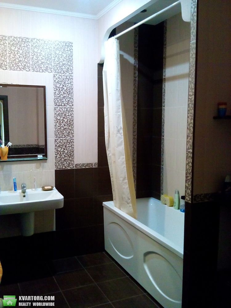 Rent out 2-room apartment. Киев, лобановского — photo 5
