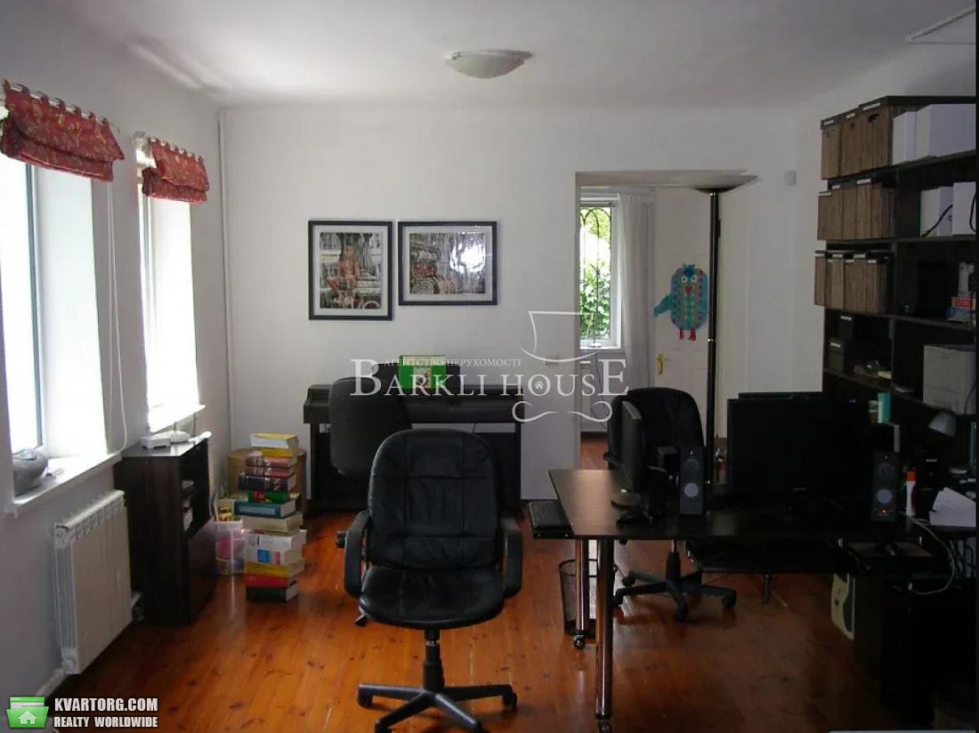Rent out house. Киев,  Панфиловцев — photo 2
