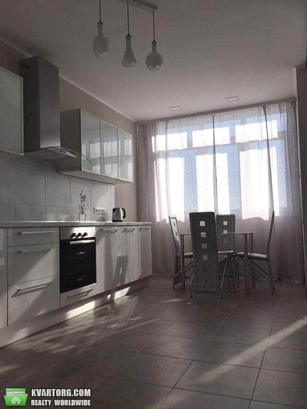 Rent out 1-room apartment. Киев,  Бажана — photo 5