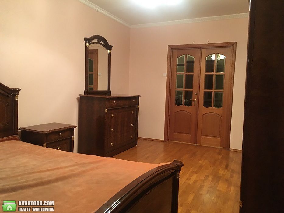 Rent out 2-room apartment. Киев,  Героев Сталинграда — photo 4