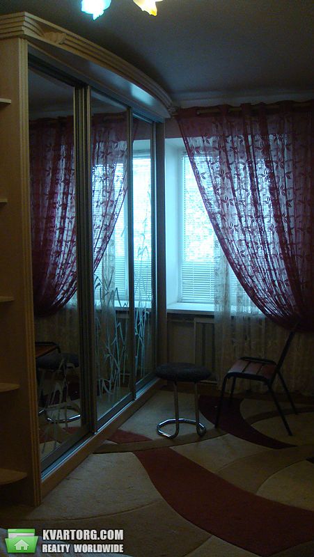 Rent out 2-room apartment. Киев, Науки — photo 4
