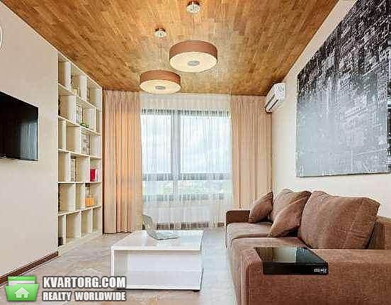 Rent out 2-room apartment. Киев,  Голосеевский пр — photo 1